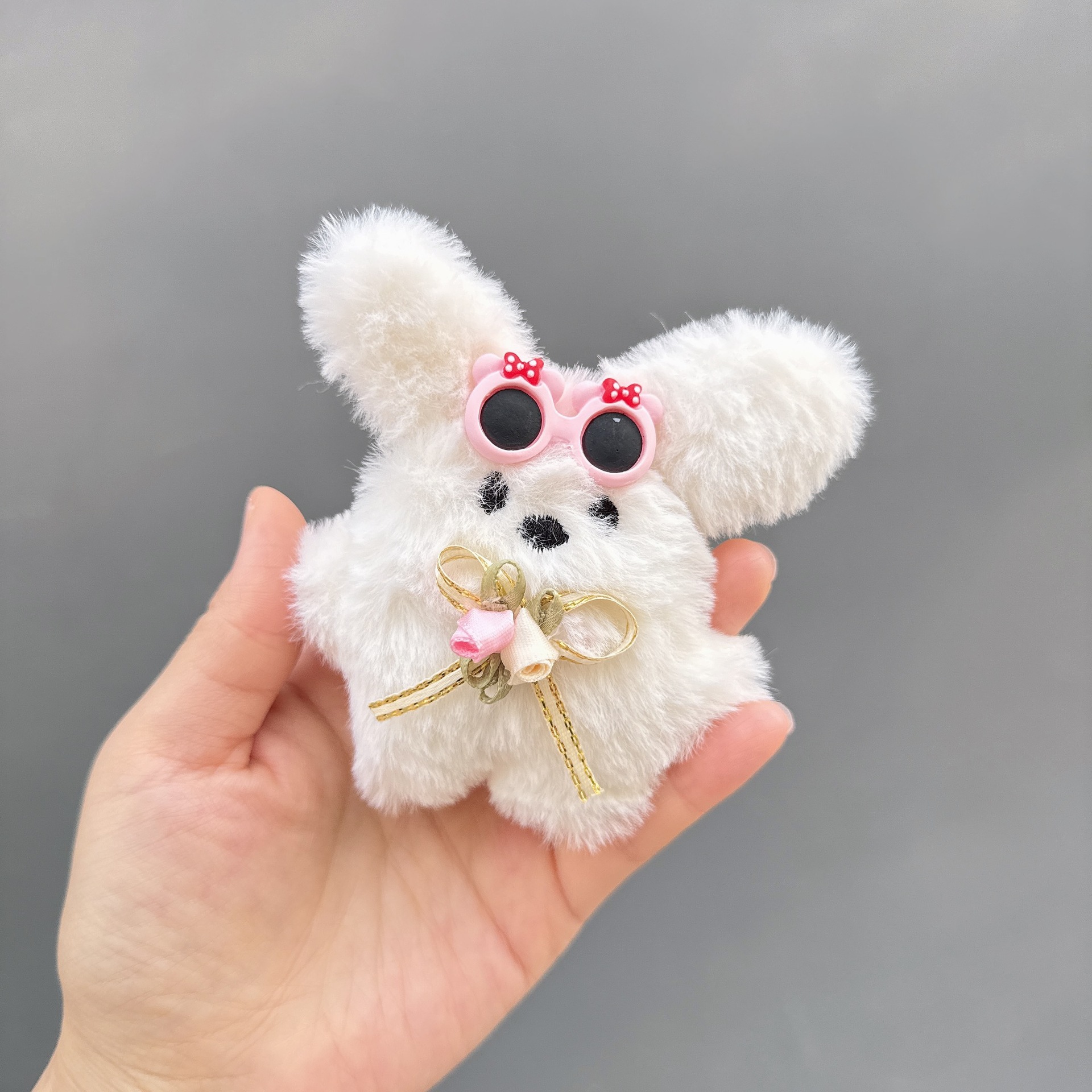 义乌市荆阁电子商务商行""