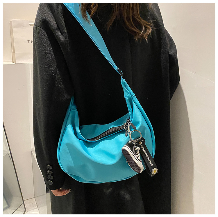 1模特展示_20.jpg?x-oss-process=image/format,png