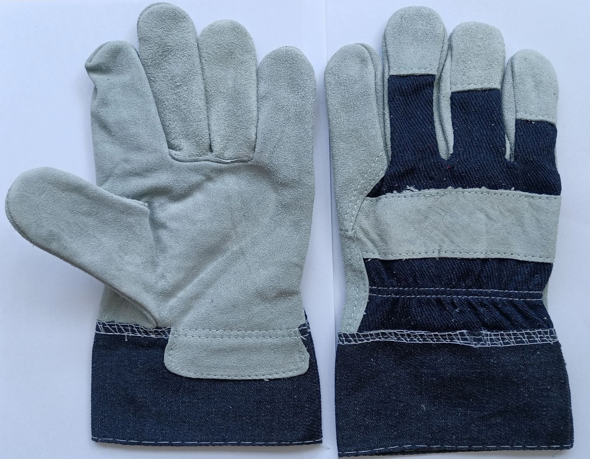 889e7be3bbc18cd2d08012eb293b87