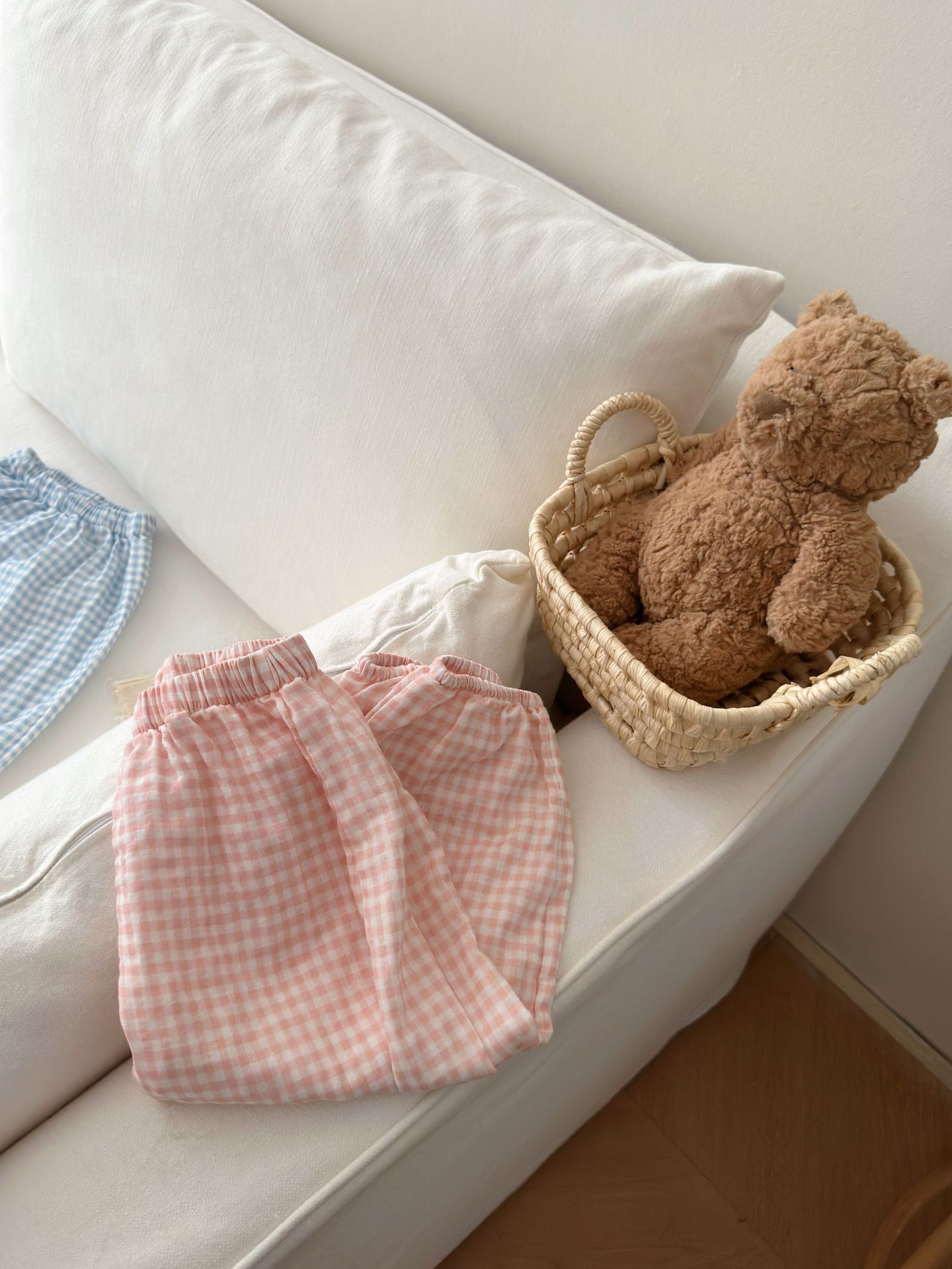 54EAC863-B31C-4EEE-907E-8D751B