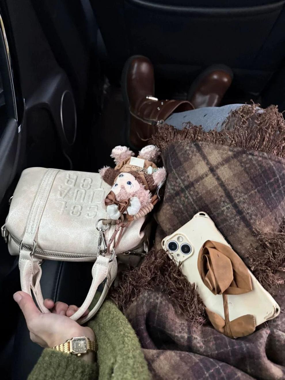 7cd1bcbf-47fc-43ed-9f4c-7827862520c9.jpe