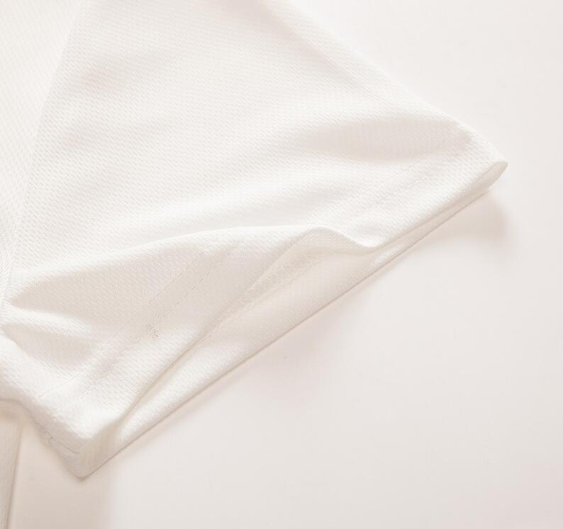 10893494675_1194458218