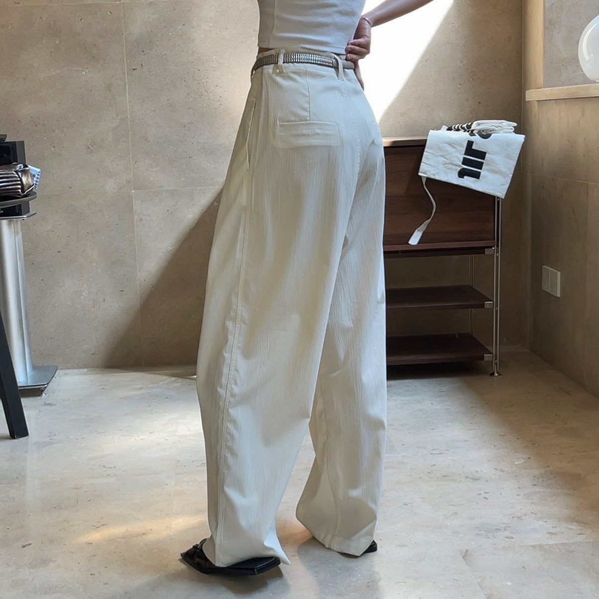 C5C41800-8ED4-428E-8094-661380