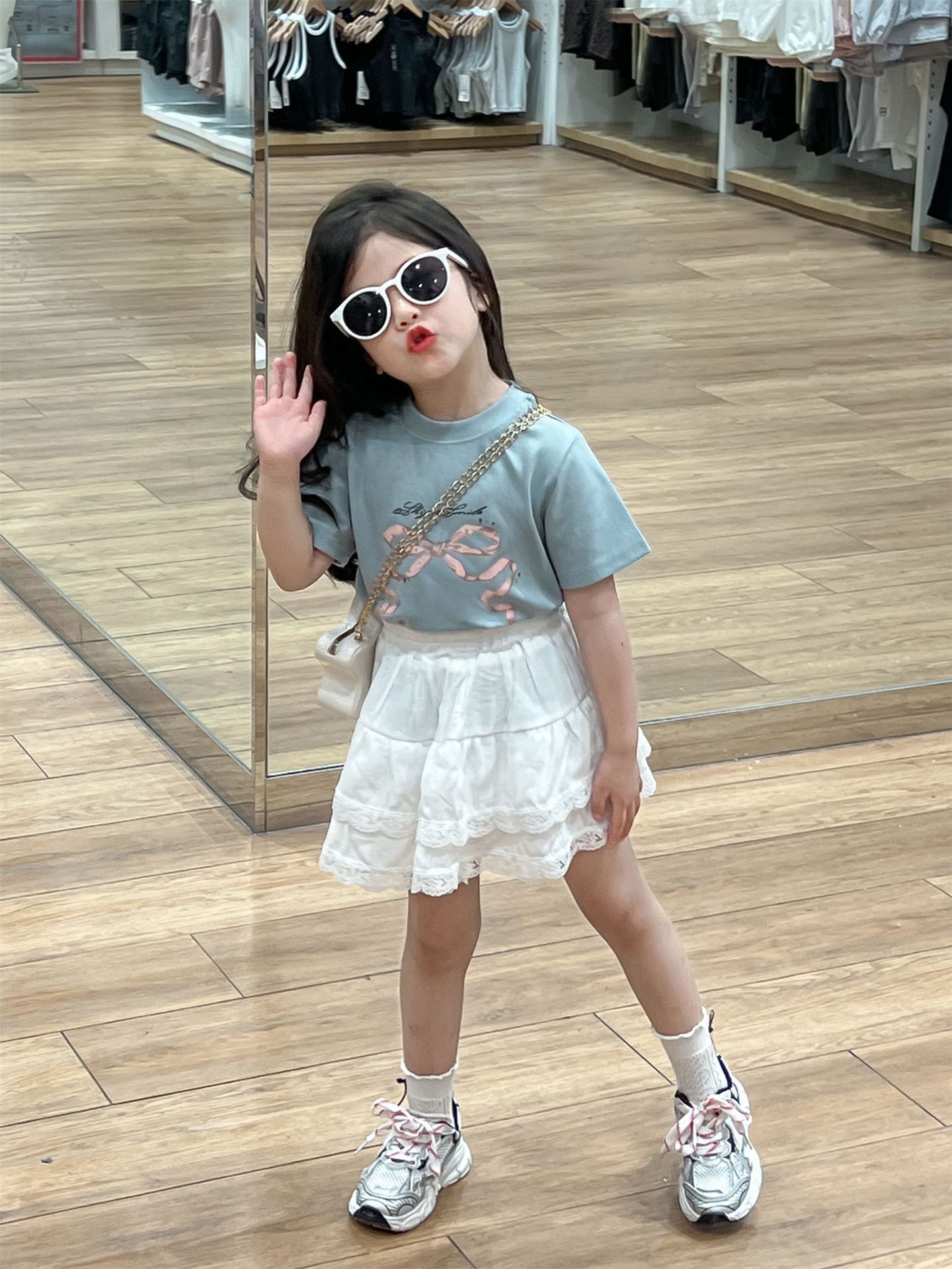 O1CN01swNZnx28KD1ep19Fn_!!1035