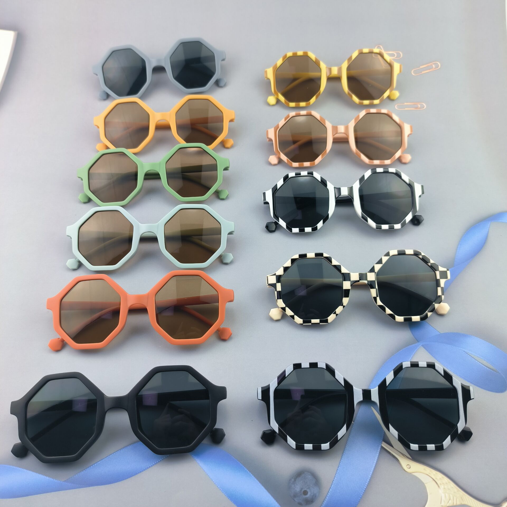 CB492E5B7700E9643D3611E599D024