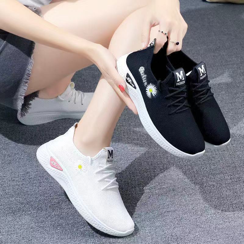 健步小白鞋老北京帆布单鞋子女春季新款休闲运动鞋
