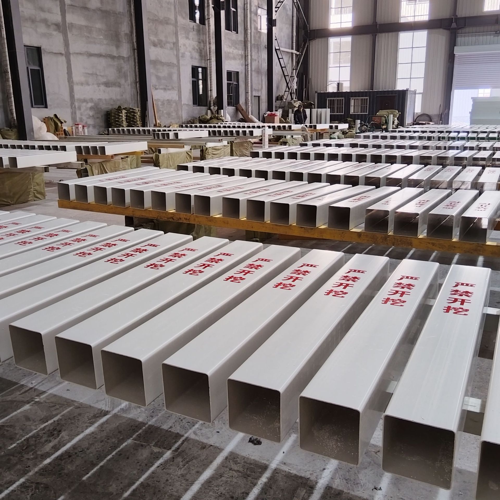 DCD902B6A5C115B2C51FBA75B8D2BA