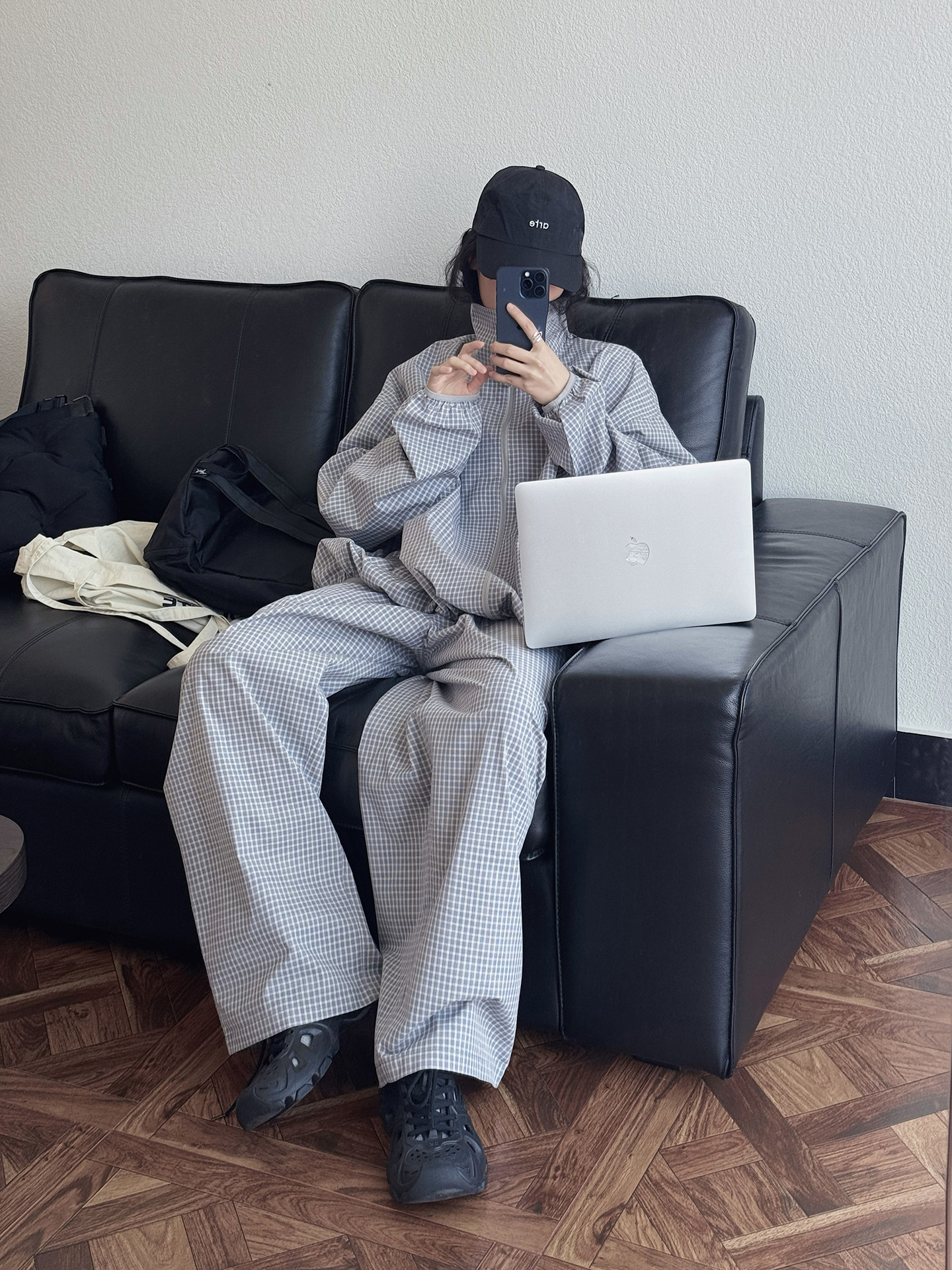 D961DC00-FEFD-48F7-A645-0C6081