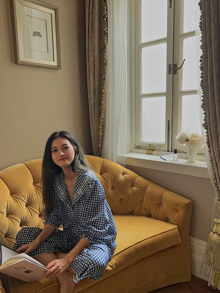 C027C7D9-A70F-46D3-BD5A-4E42C4