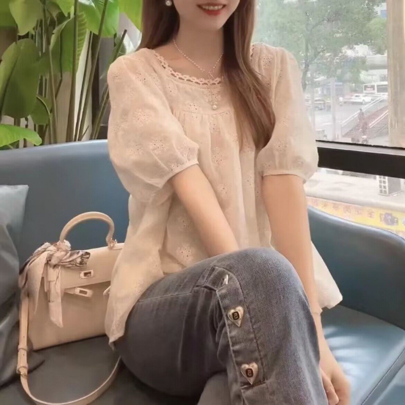 韩国东大门年夏季新款时尚方领重工蕾丝边镂空刺绣衬衫上衣女_5