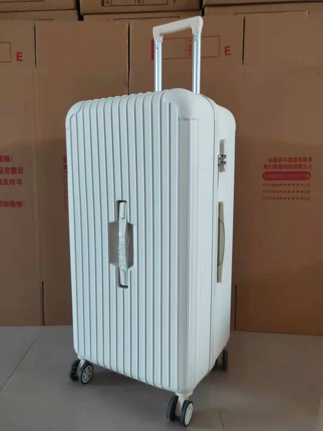 东迈箱包纯白色8