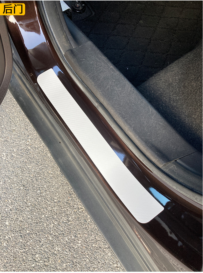 碳纤黑门槛装车 (5).jpg