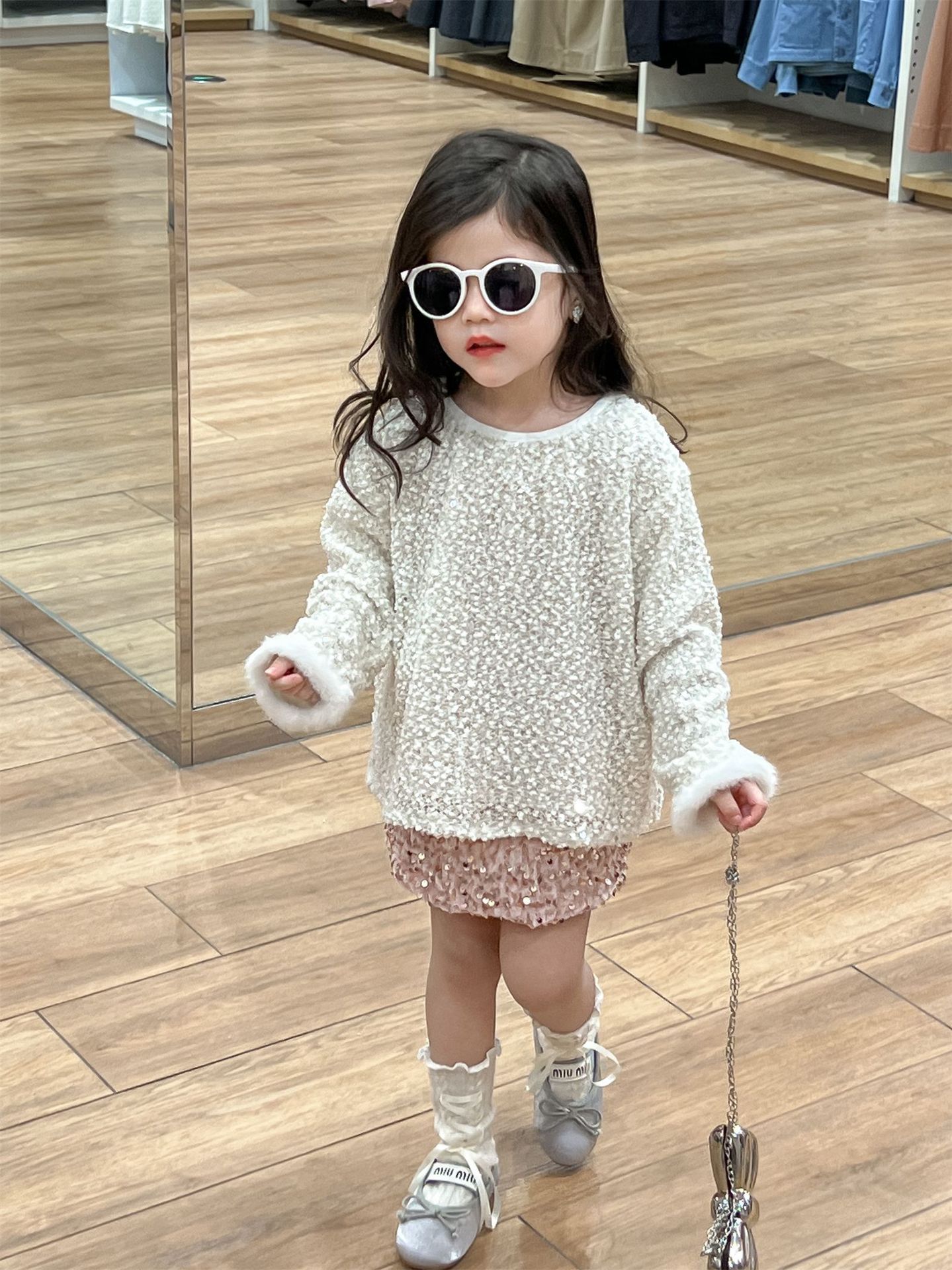 O1CN01N6i8n728KCzXHuzpu_!!1035