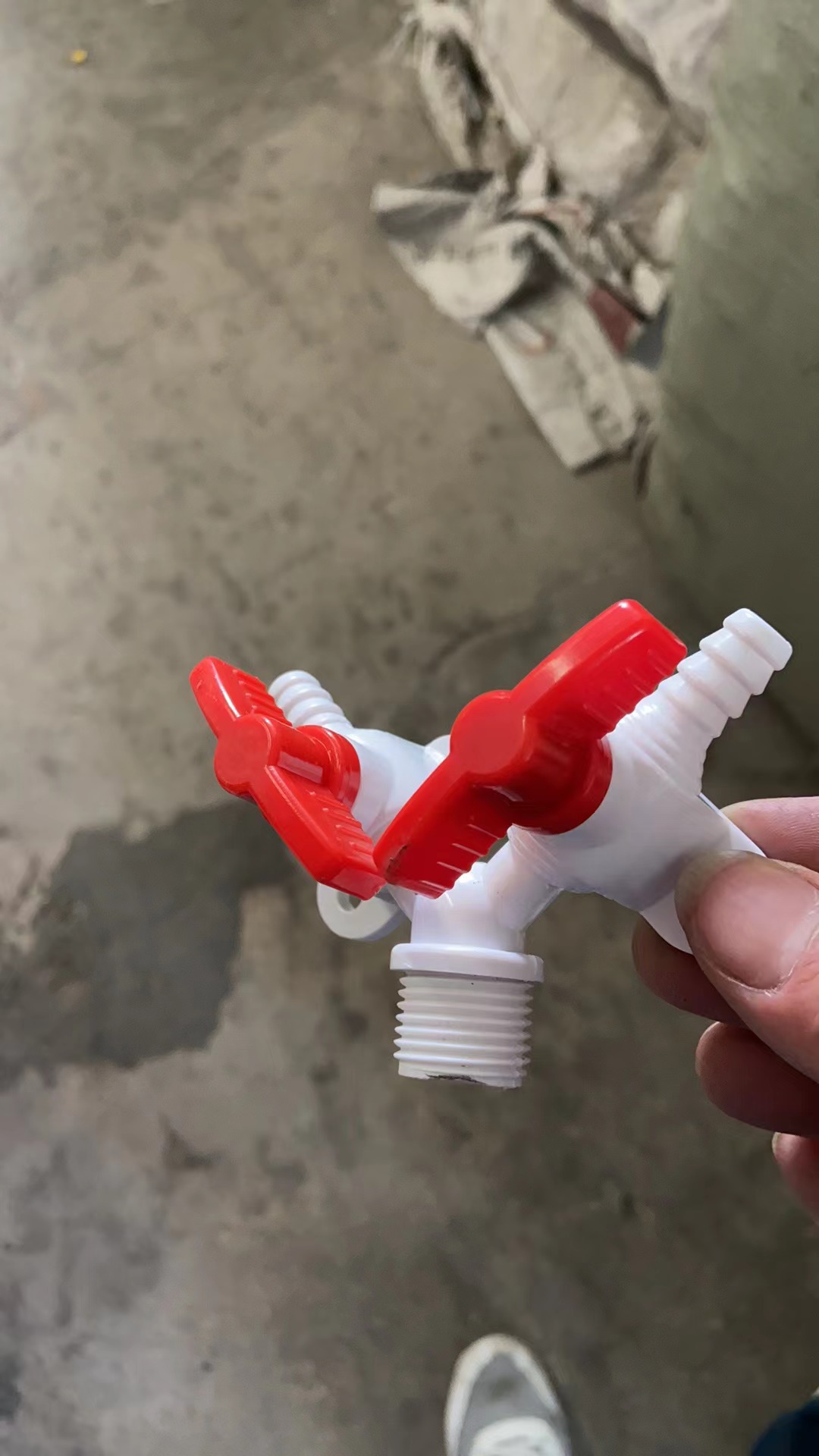 10x20双开球阀（外丝）