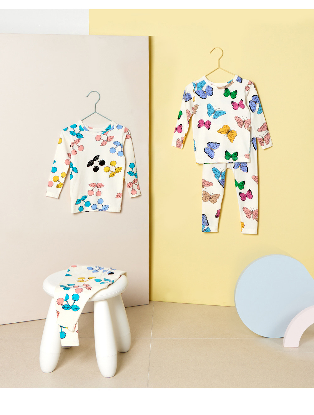 21fw_uni_60s_cherrymelody_01_0