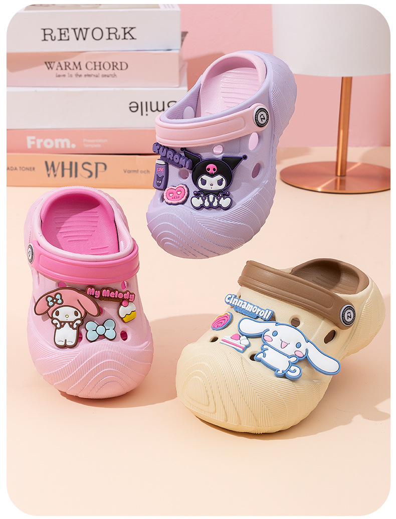 三丽鸥洞洞鞋_12