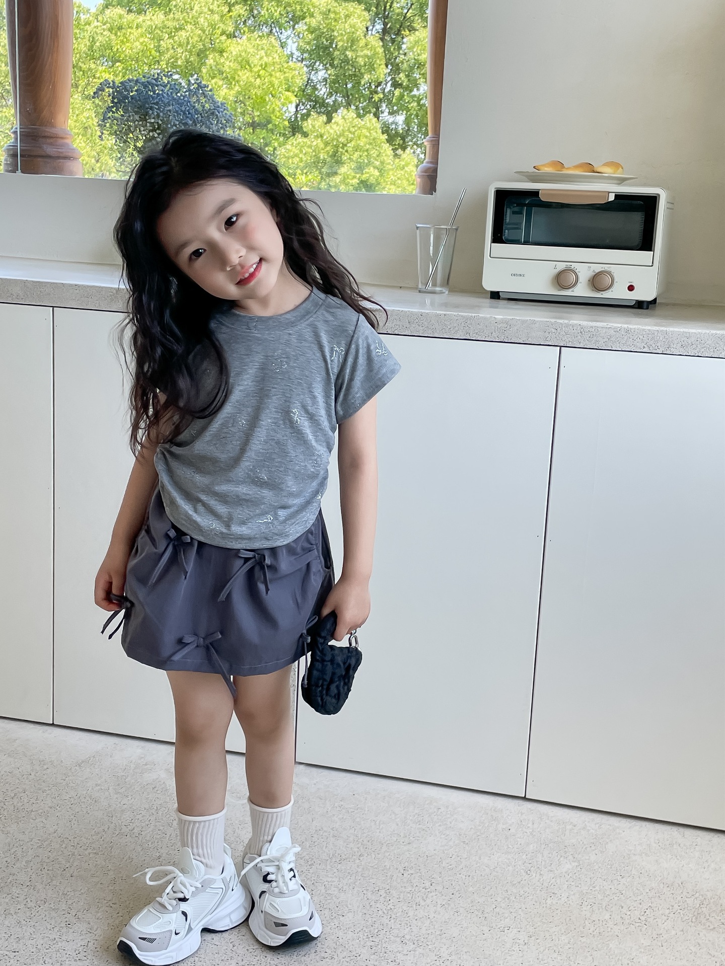 CFAD3A27-5859-46C5-A022-A6988E