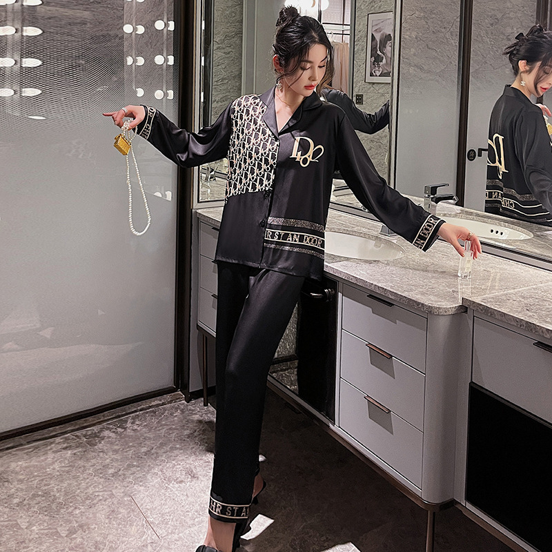 263B4CFE-C601-4995-995C-911FFC