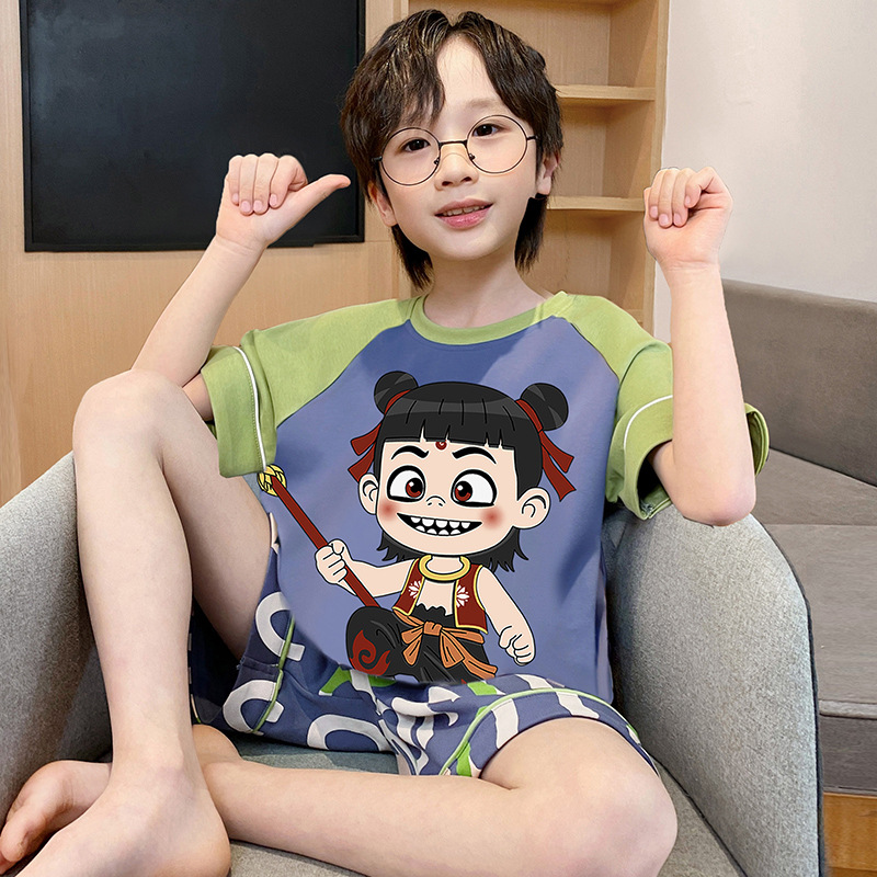 复制_2025新款儿童哪吒睡衣男童春夏季款短袖.jpg