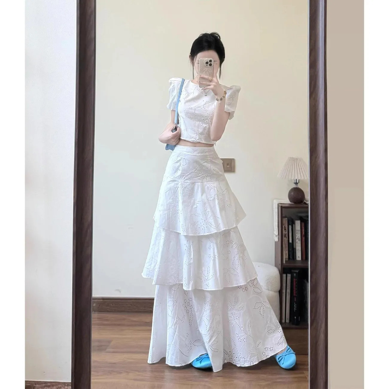 92f51e94-443b-4824-b28c-4b93b9