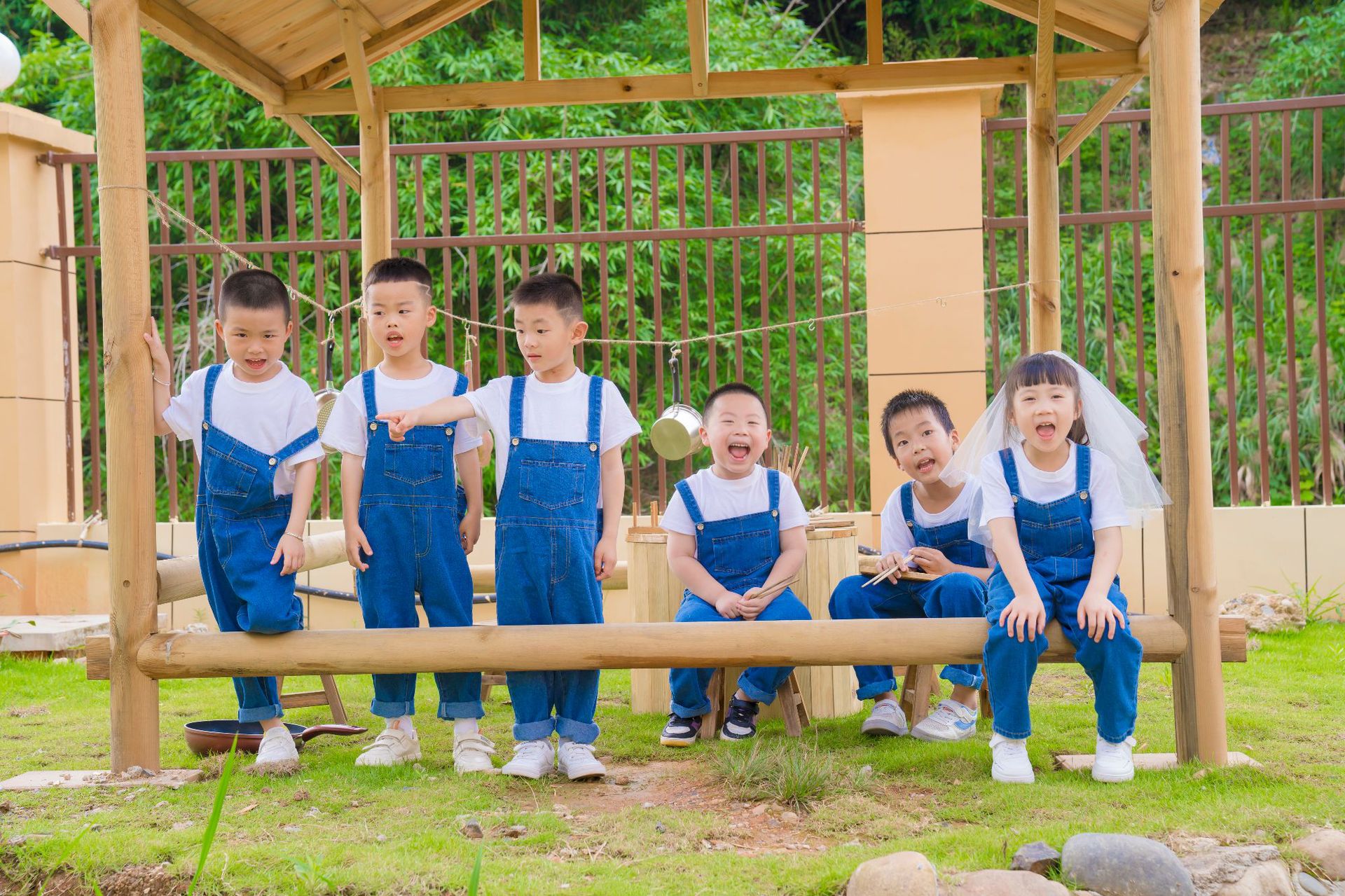 e18645b2673f976335f142f1f7e694