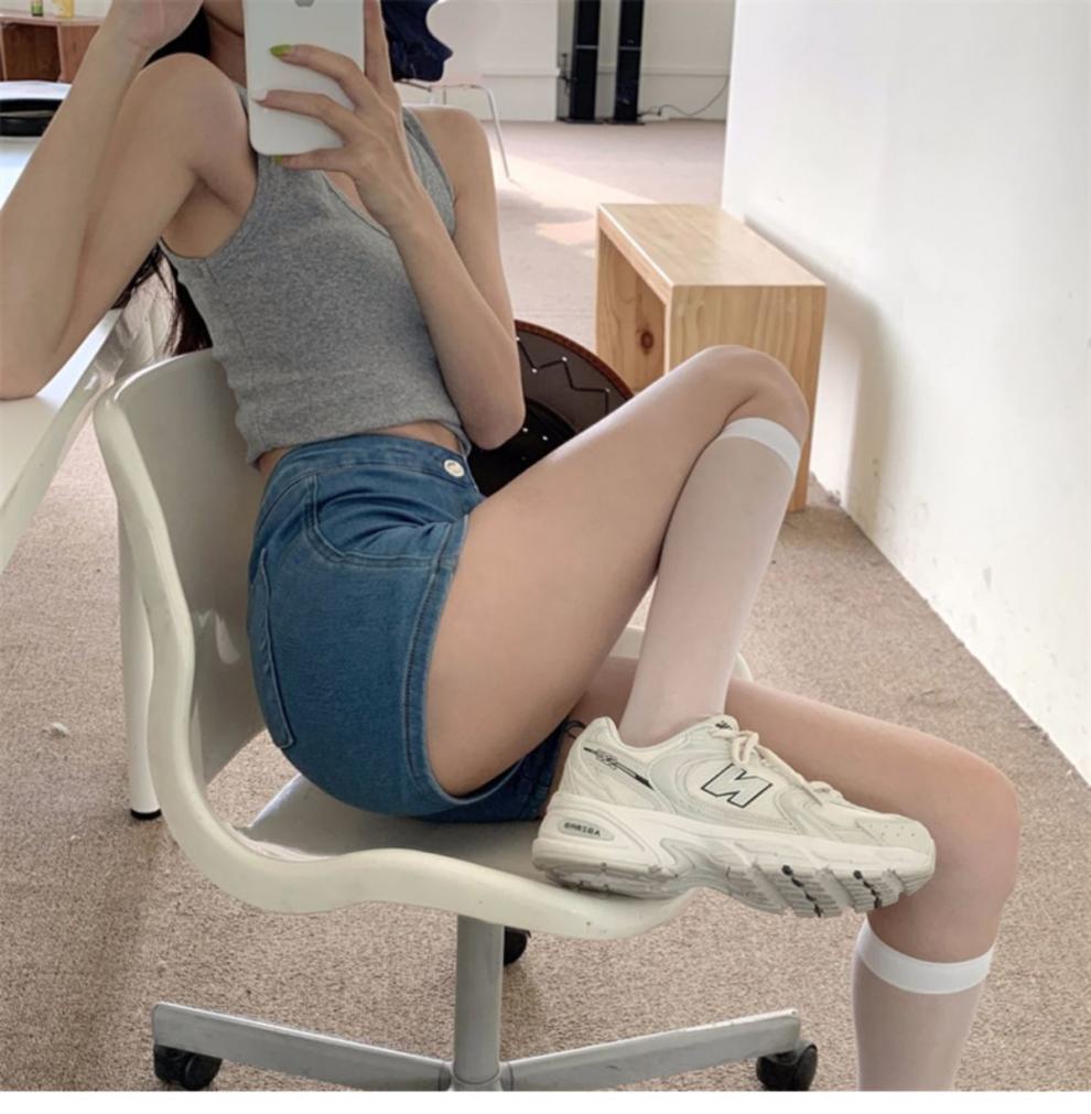 5db1f98f2d4bc76ab247516b65569498.jpeg