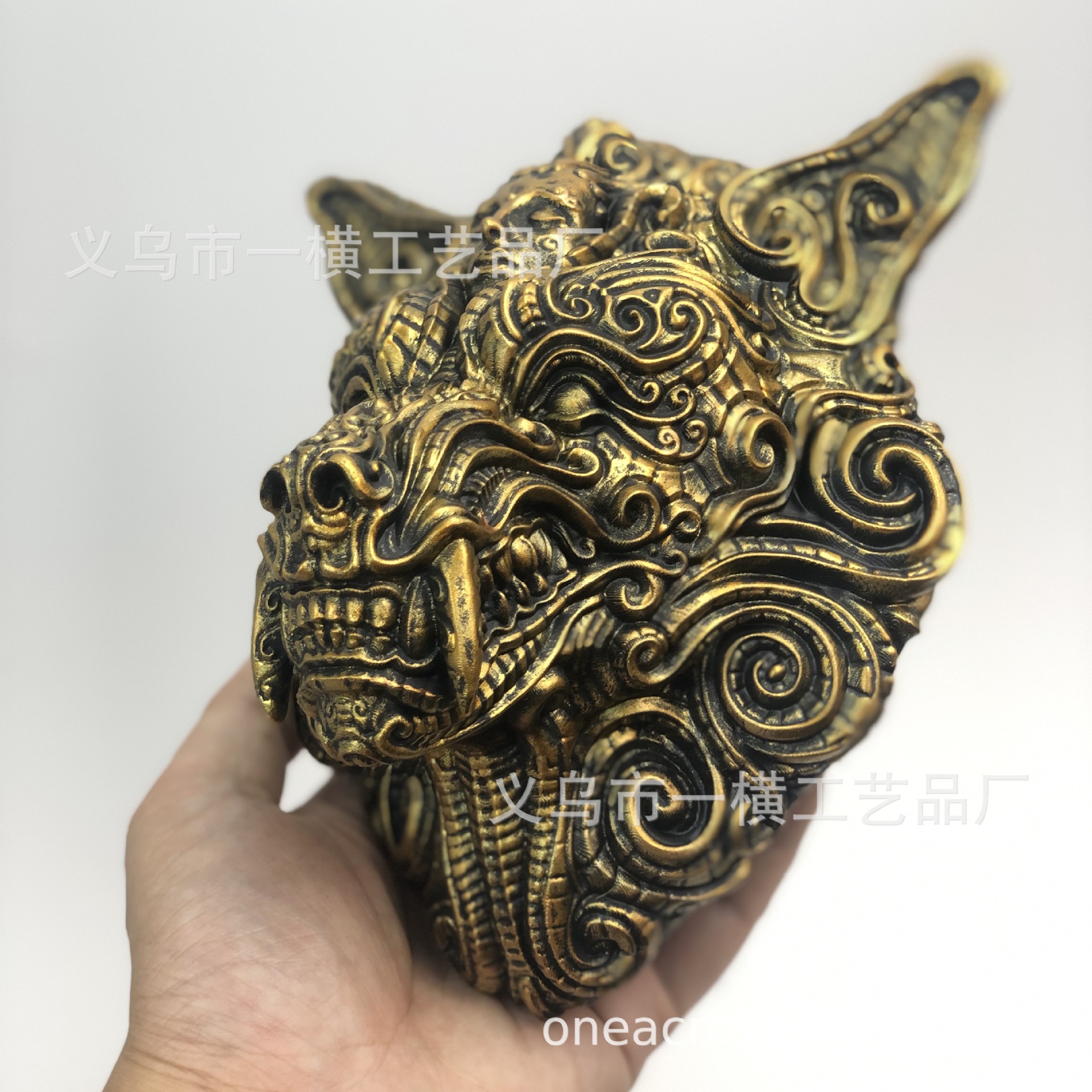 华丽的狼雕像墙饰树脂树脂工艺品摆件
