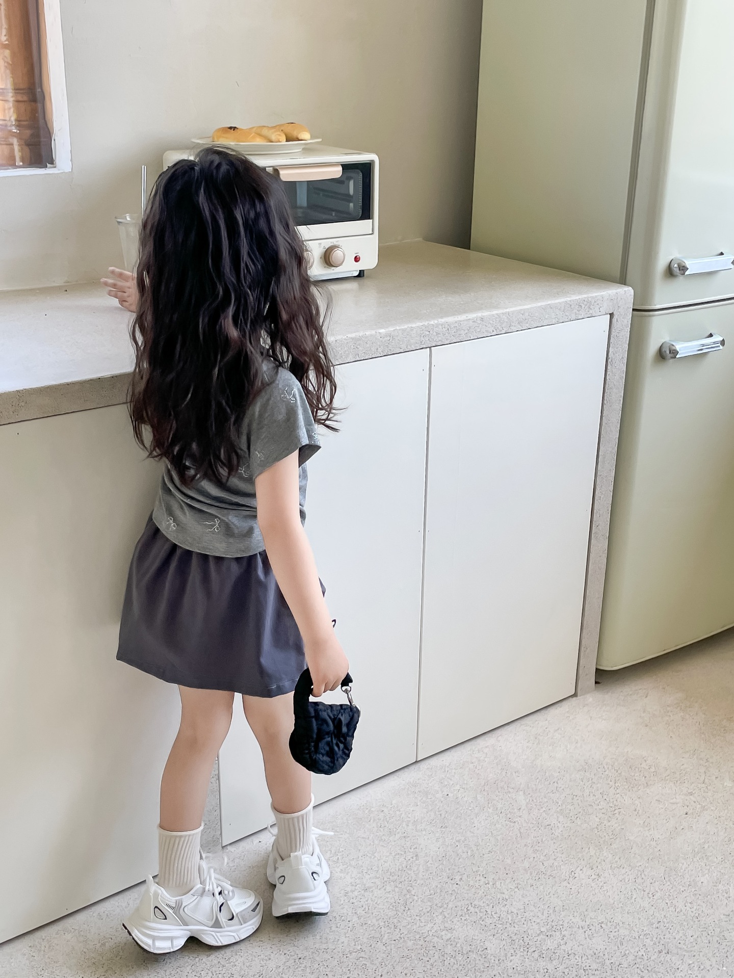 D03379AF-9C51-4B4A-B489-65AF8A