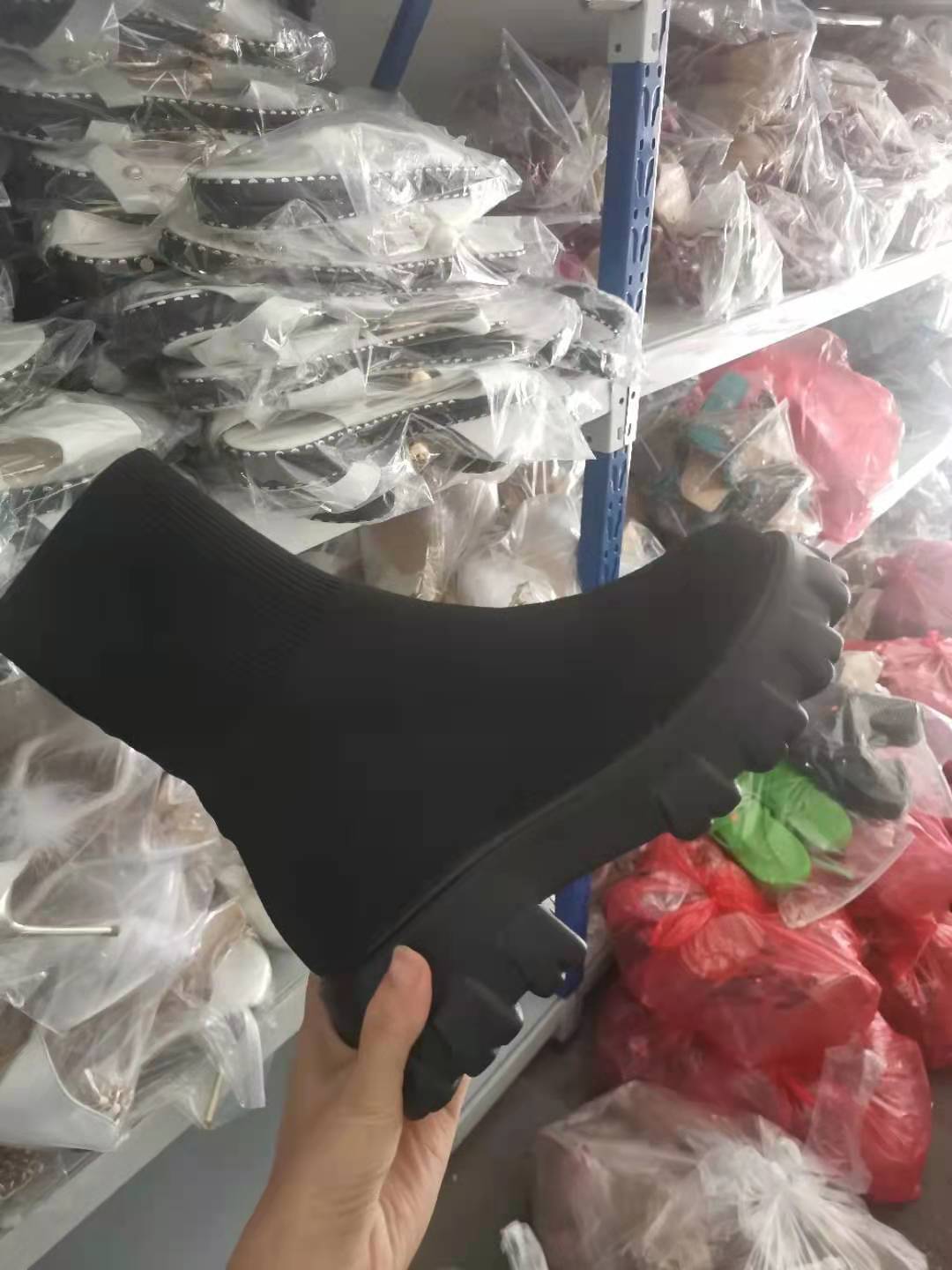 2021071609575769922571w1080h14