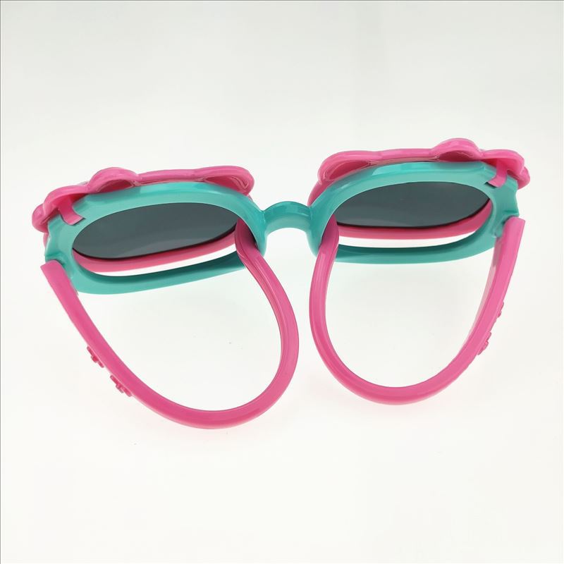 90ABCABE33A561FF4D7F849508A12A