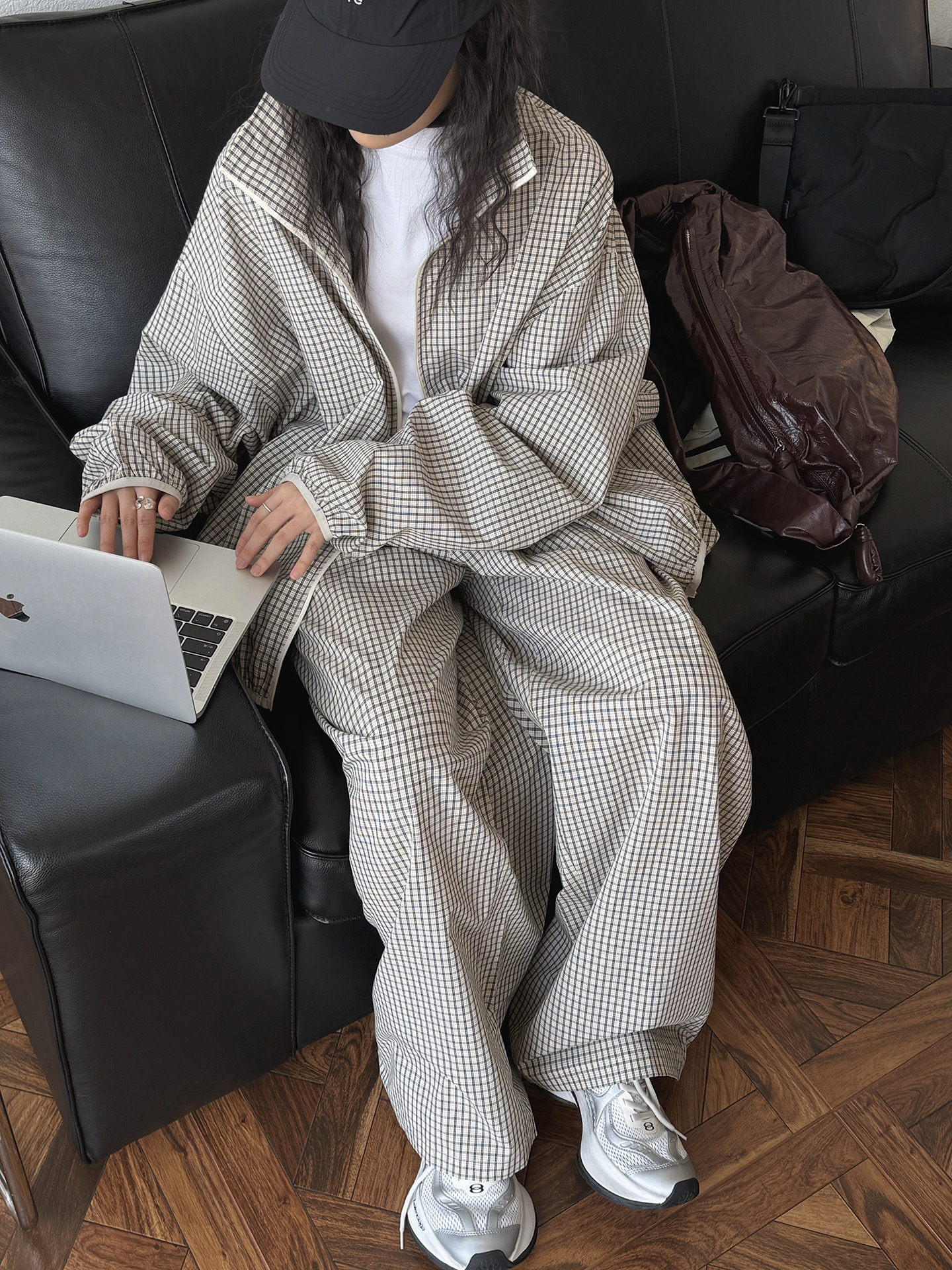 4DB25D1D-EFF2-430D-B368-3CF8A7