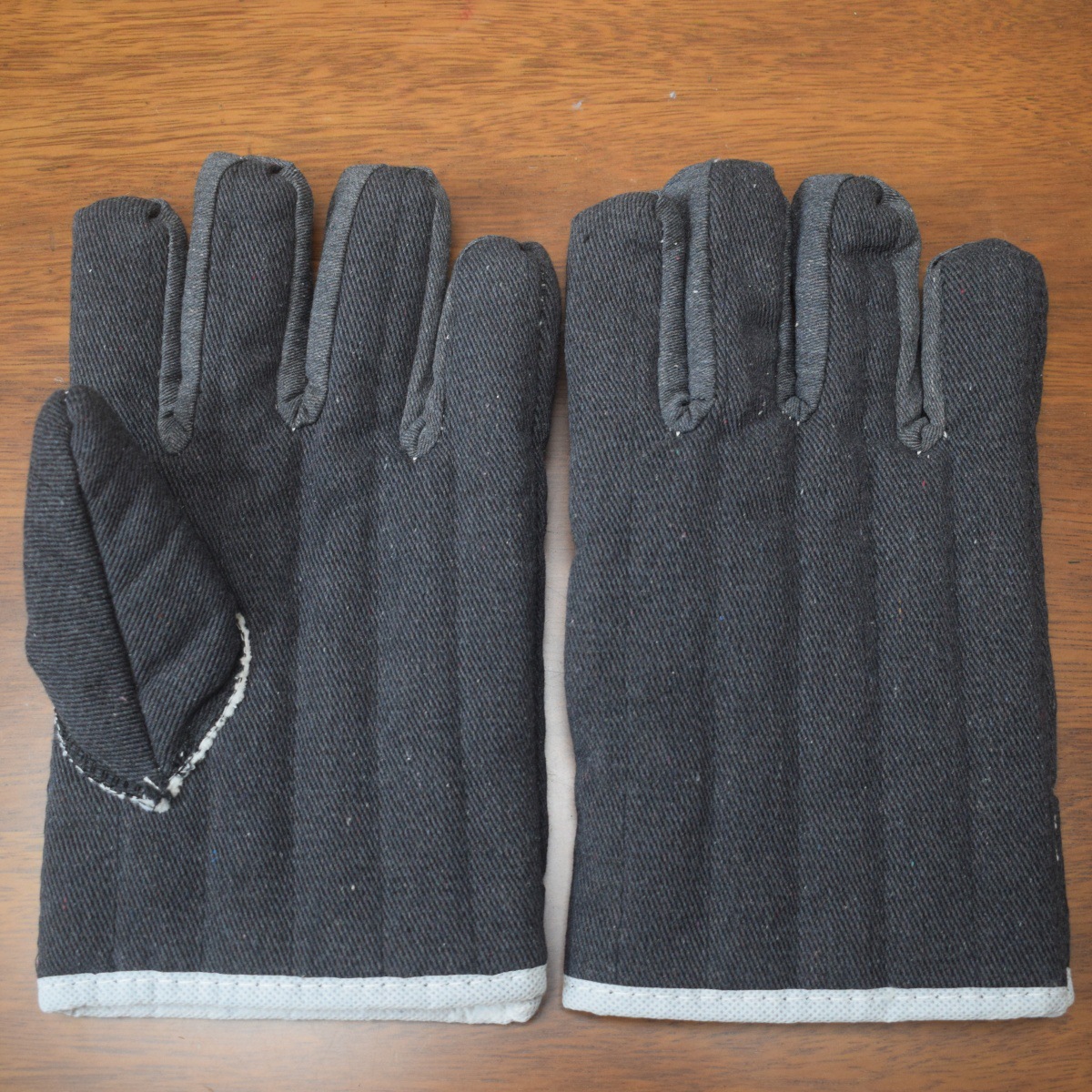 短款黑色高温手套1