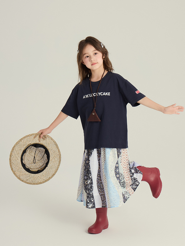 250430yiyijia157485 whitecube.