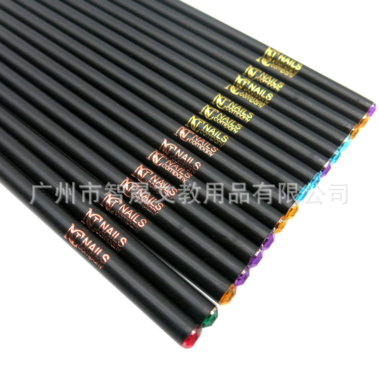 黑木带钻铅笔 3