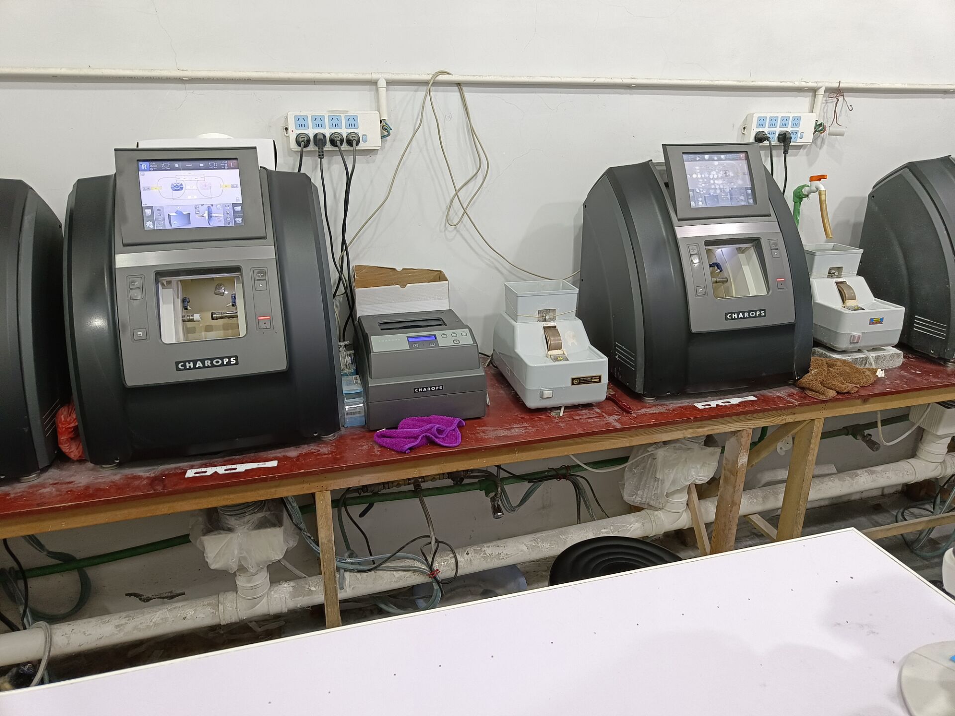 3EB147C1EC777F5B0A3B939C44D4C5