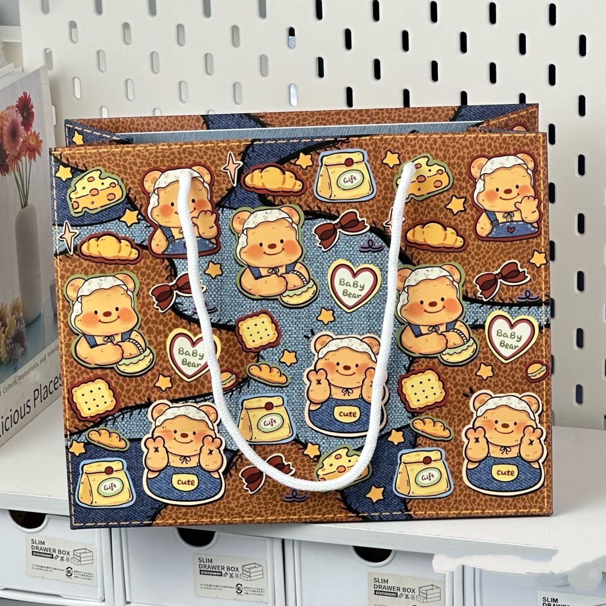 e651fa72-b0ce-45d1-bcff-db614a