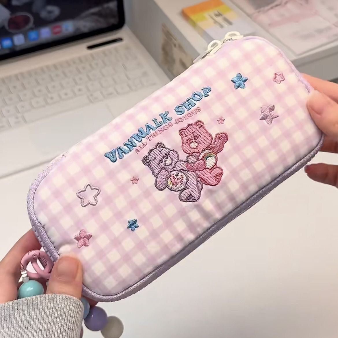 35250a09af3c4bd1acb4141d2eba29