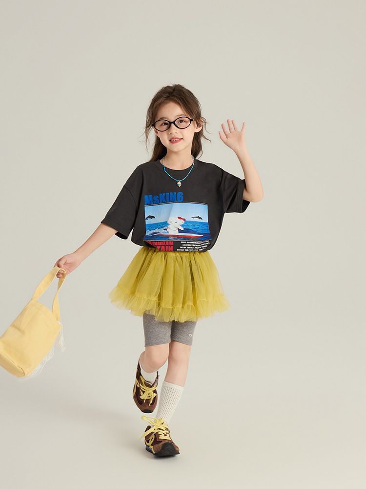 240501 yiyijia163702 whitecube