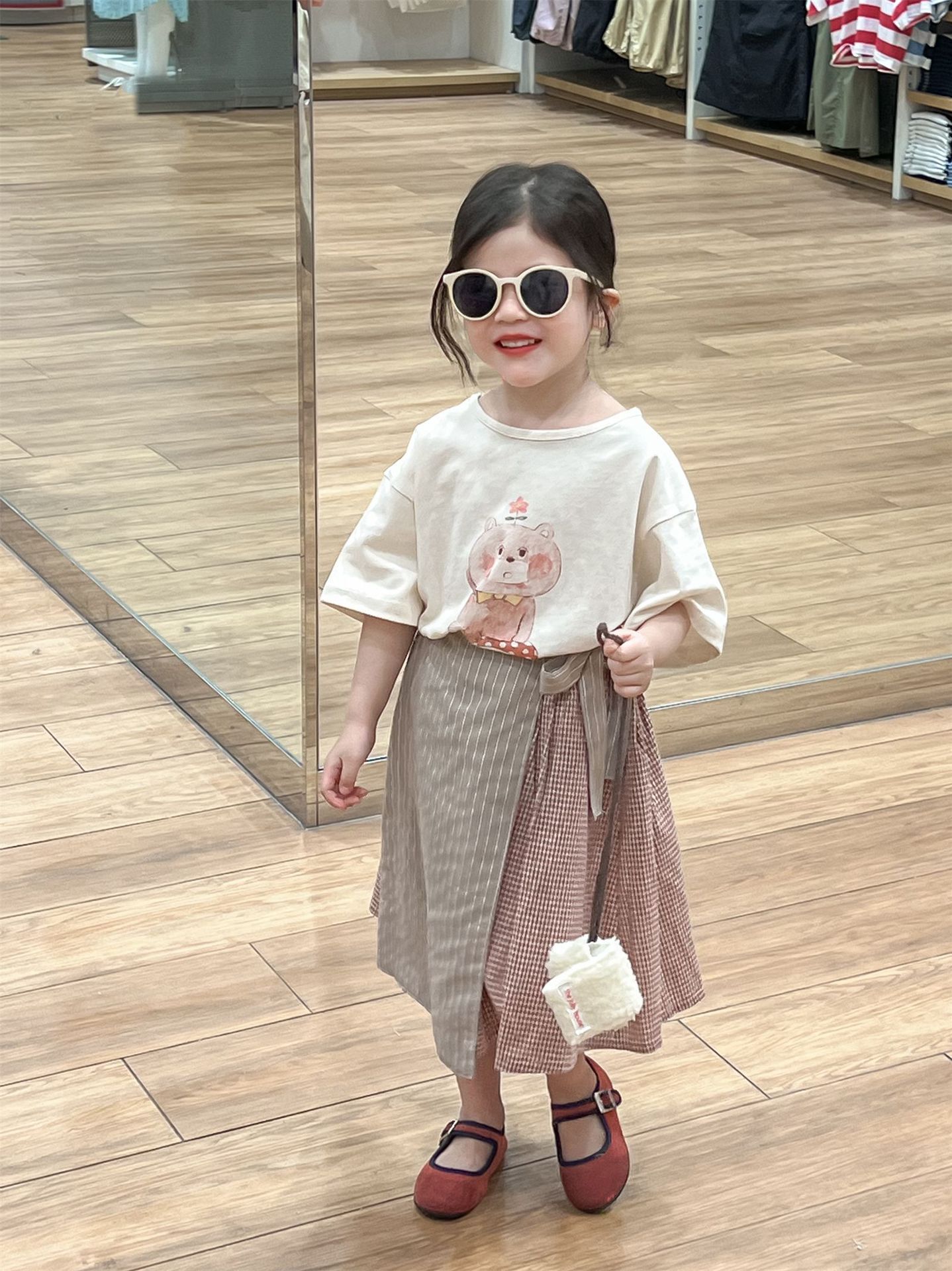 O1CN01lTZloh28KD0jQz7Wi_!!1035