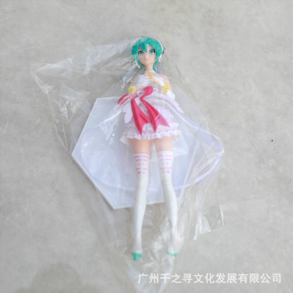 婚纱初音 1.jpg