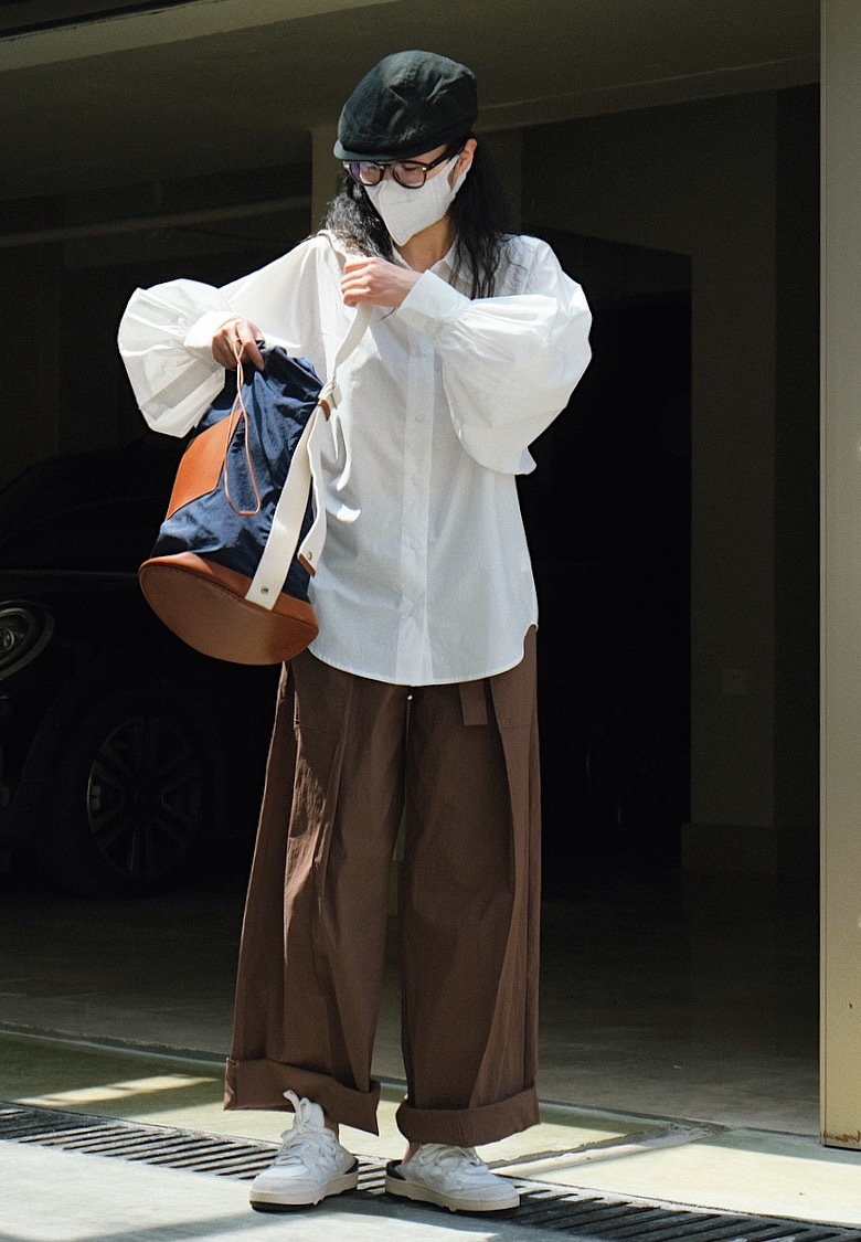 6D8918A1-F139-42C4-8CF2-9B19F8