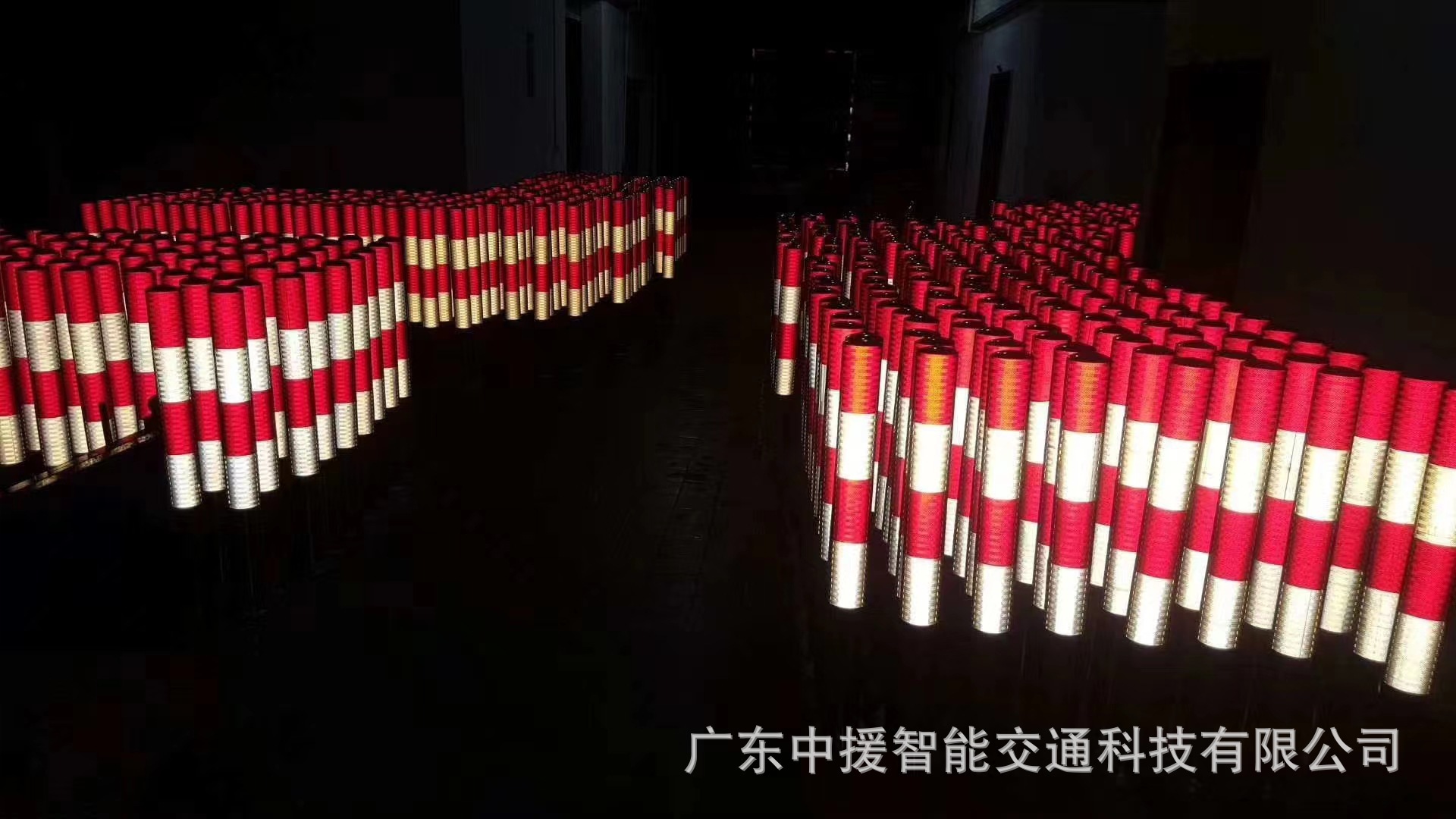 警示柱101.jpg