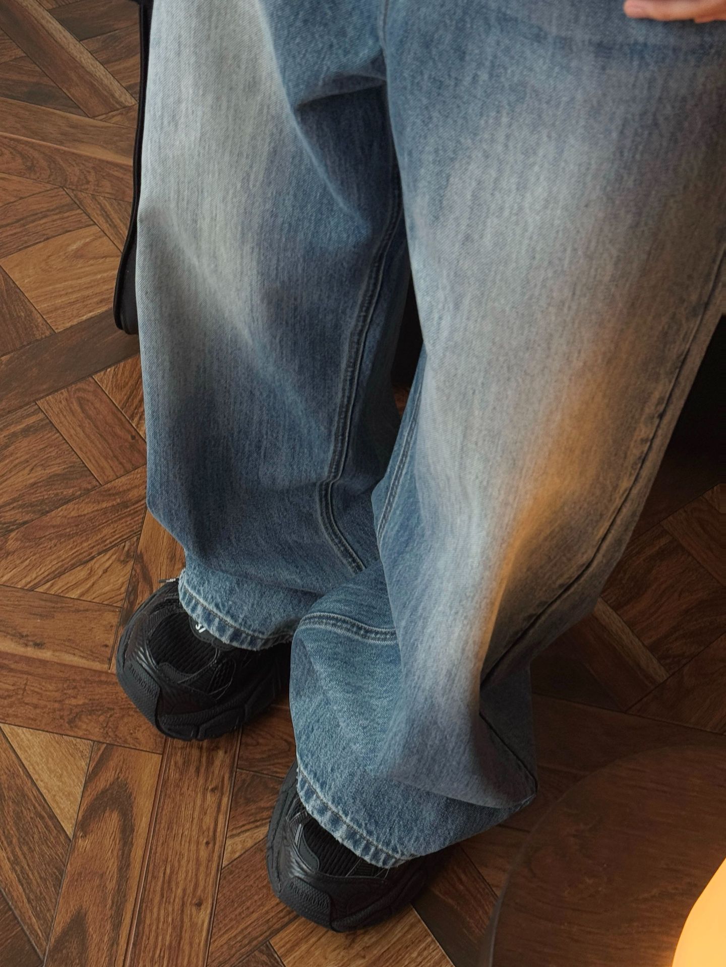 02B511E7-7E45-4BF1-9D1C-67FD97