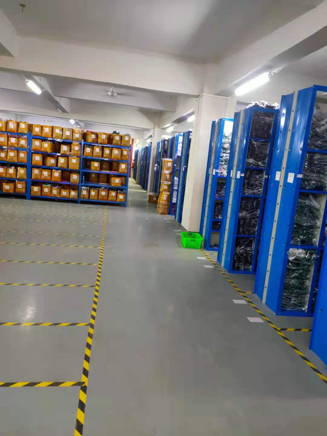 席雅仓库 图片实拍 (1)