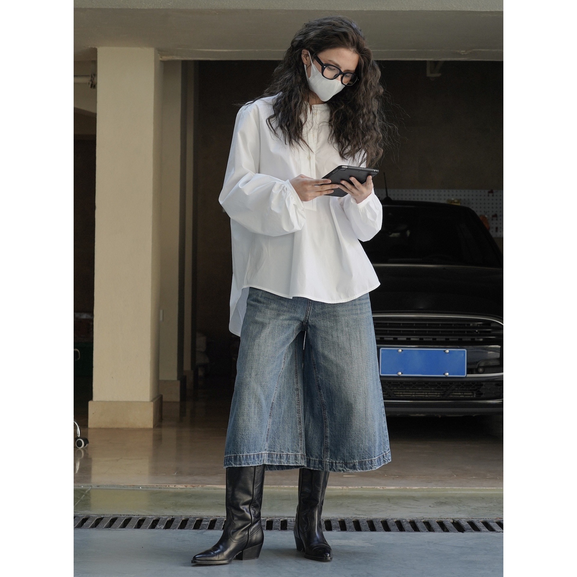 -19977640811976065597