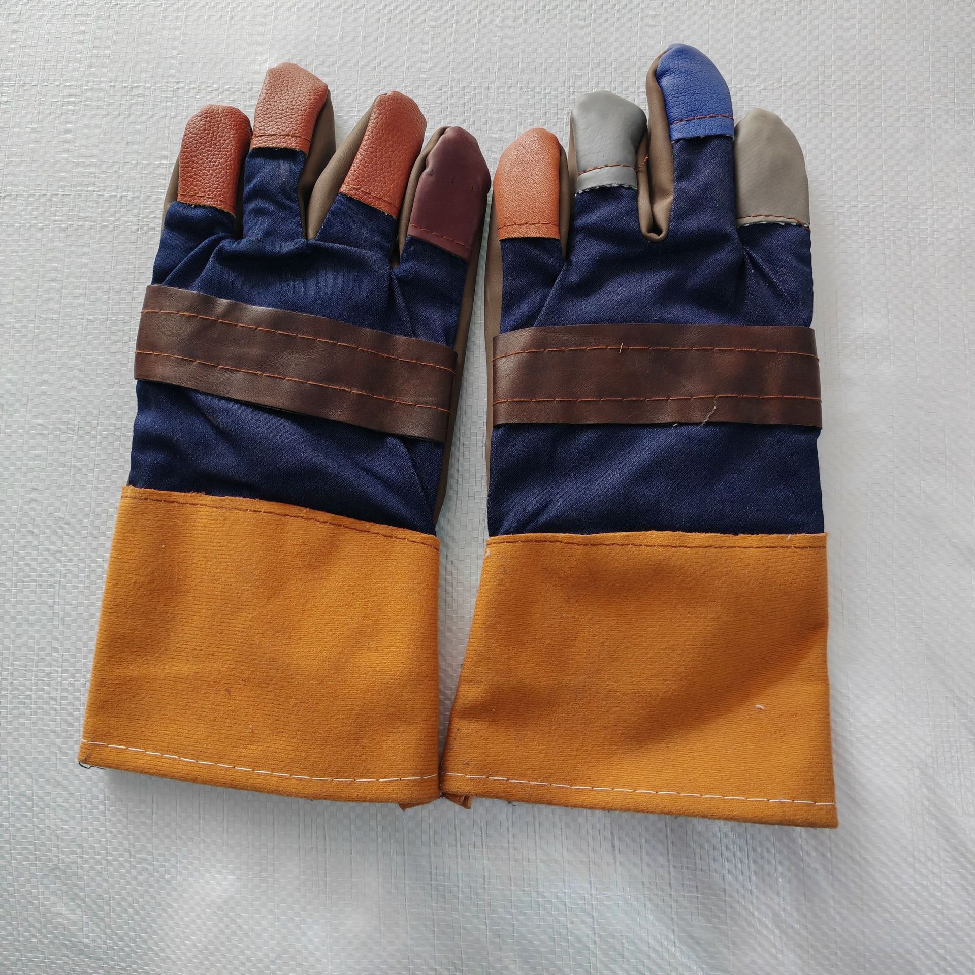 6b5c8f5a28a77f02f9539f91380d67