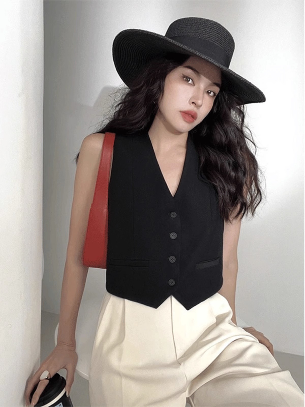 724951765649m5d480992-0b85-495