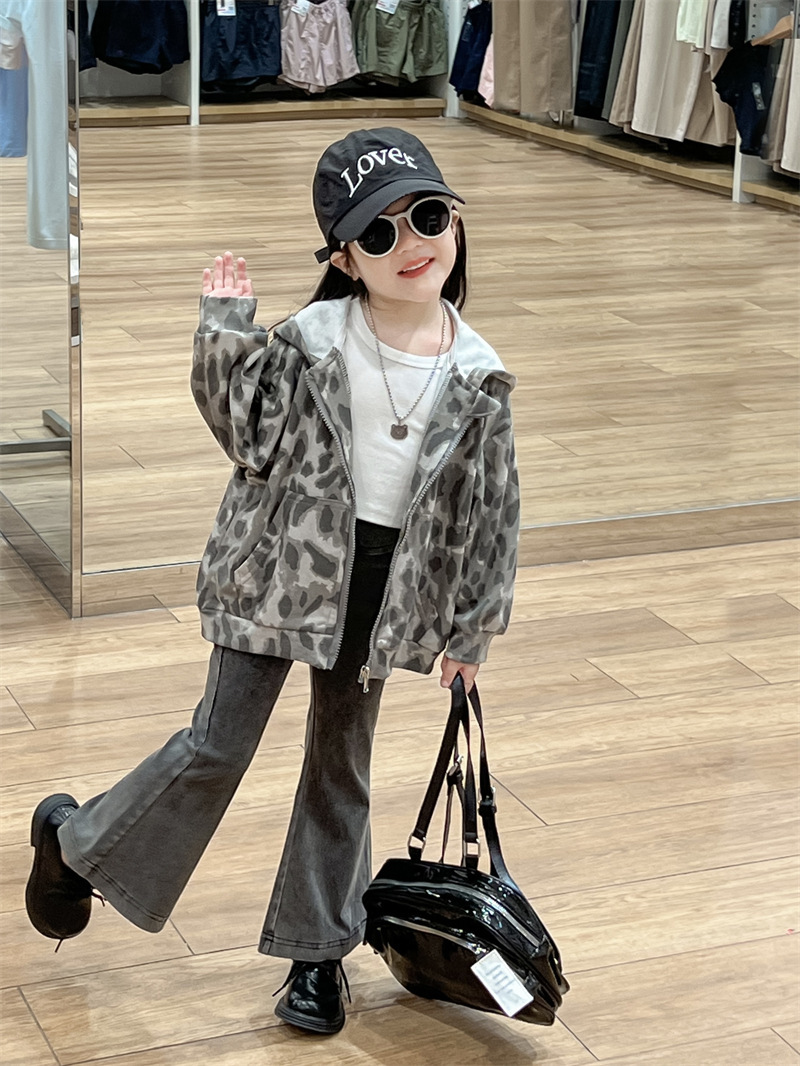 O1CN01X14RYJ28KD2e9ZaCX_!!1035