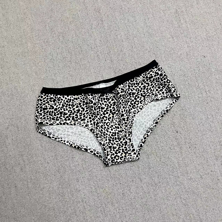 白底黑豹纹.jpg