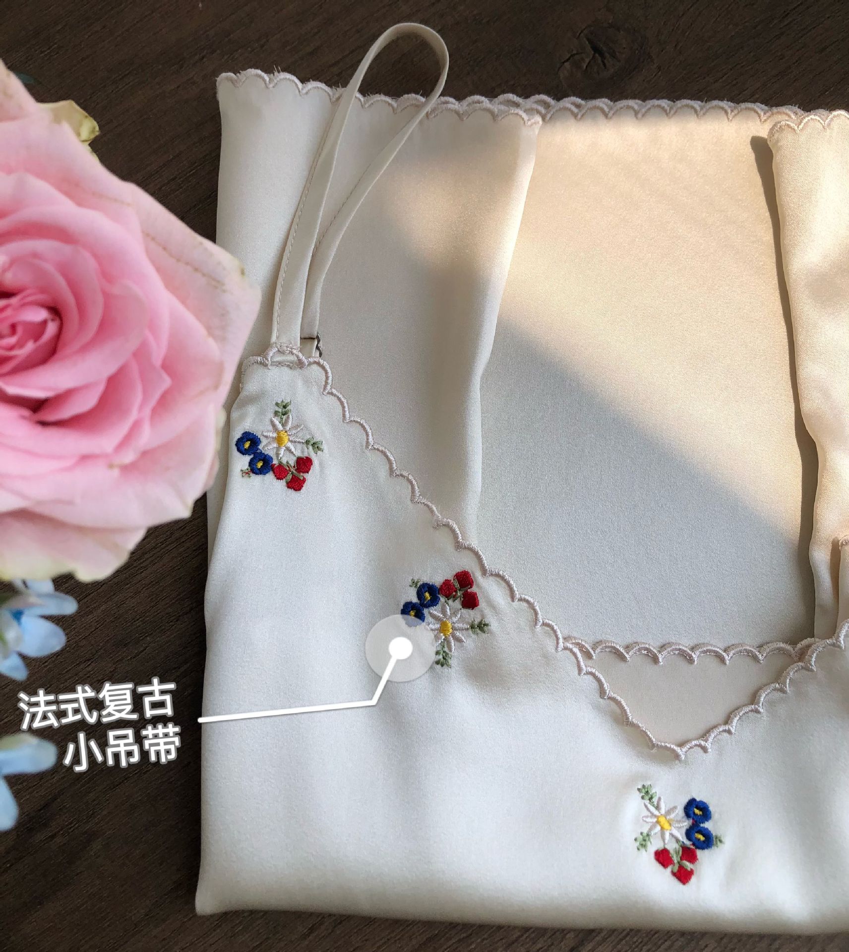 花朝刺绣吊带4.jpg